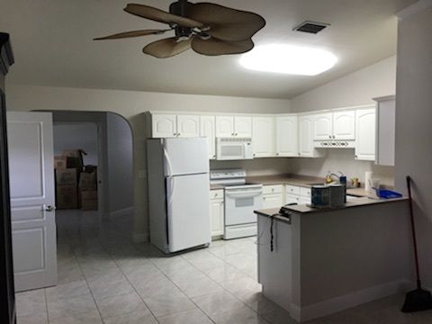 8402 N Hwy 301, Tampa, FL 33637